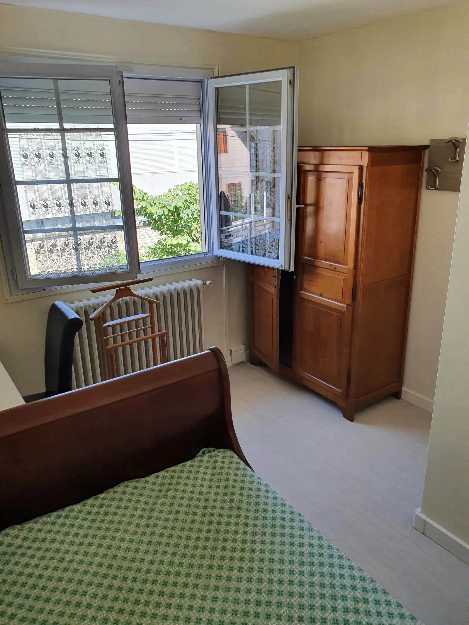 Chambre Rue de Rochefort à Argenteuil