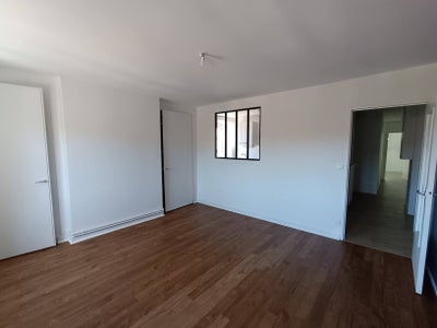 Flat Rue Joannes Mollon in Feurs