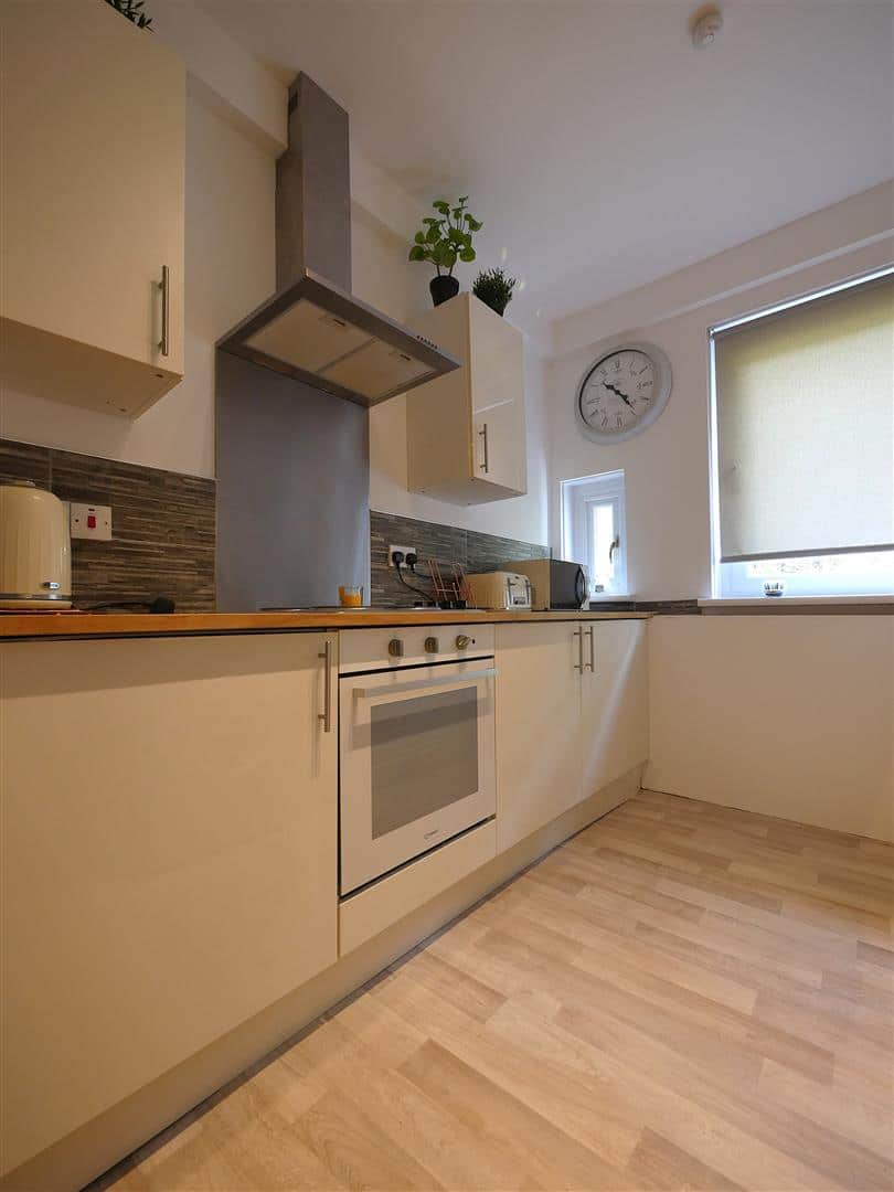 Flat Brassey Street in Glasgow