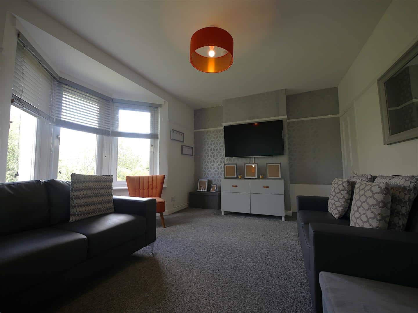 Flat Brassey Street in Glasgow