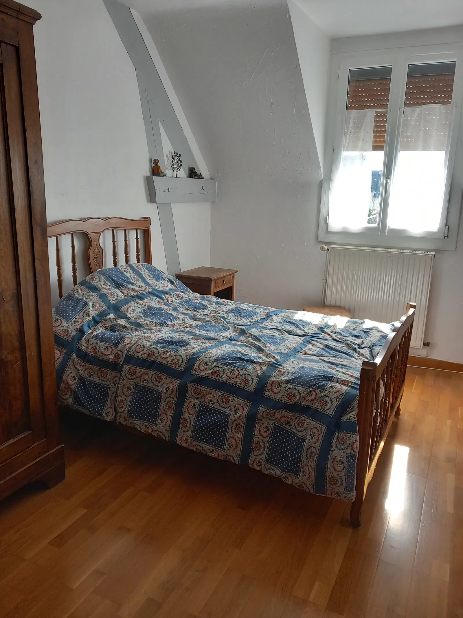 Room Rue Città di Castello in Joué-lès-Tours