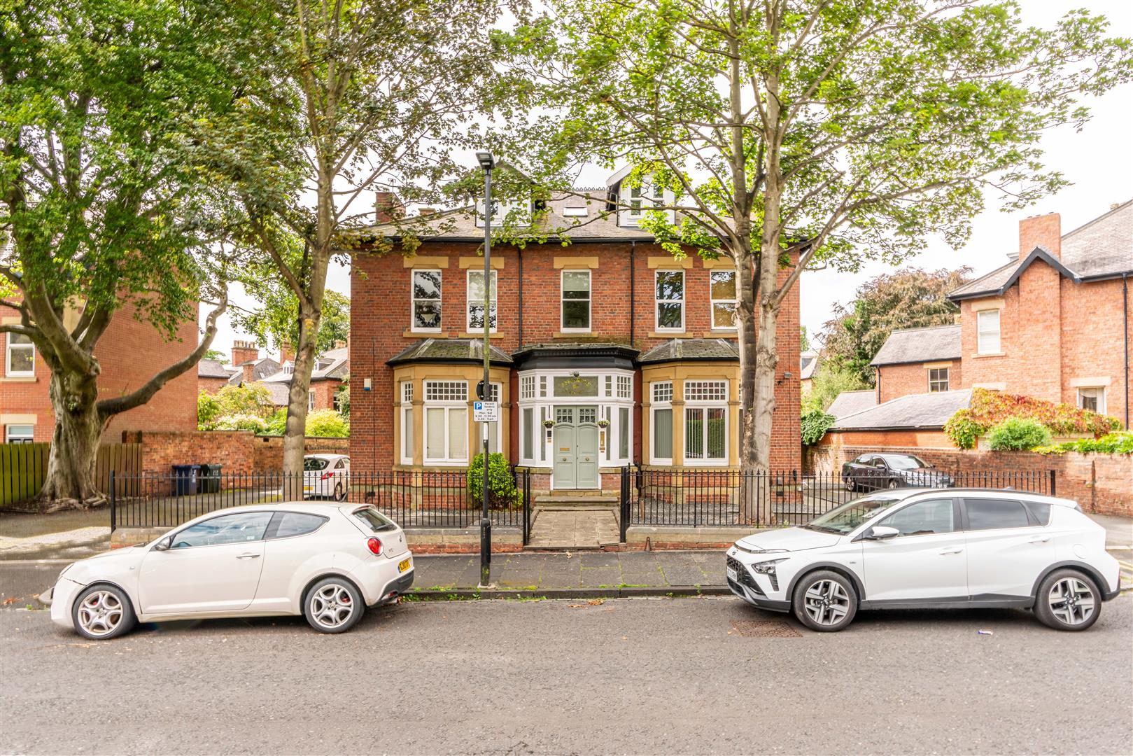 Flat Akenside Terrace in Newcastle upon Tyne