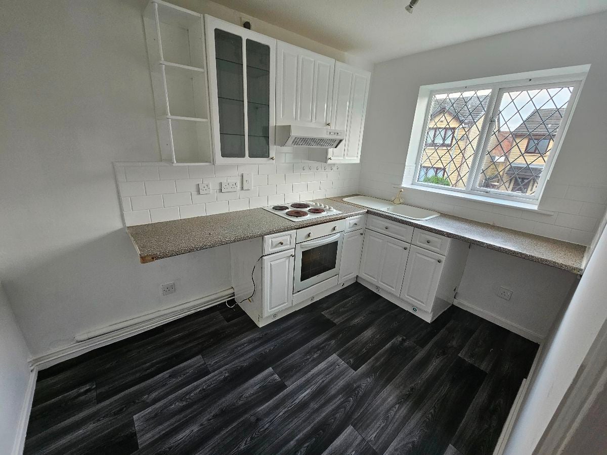 Flat Moorfield Chase in Farnworth