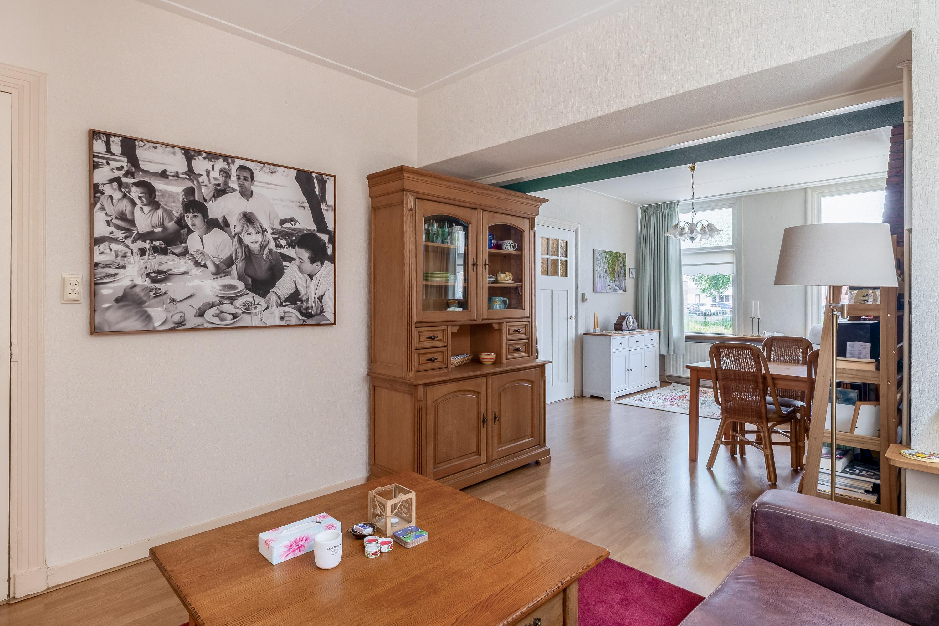 Vrijstaande woning te koop: Mr. A.J. de Sitterstraat 3, Winschoten