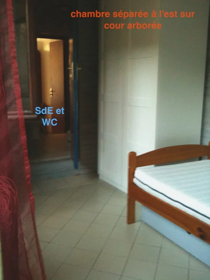 Chambre Route de Pontoise à Vaux-sur-Seine