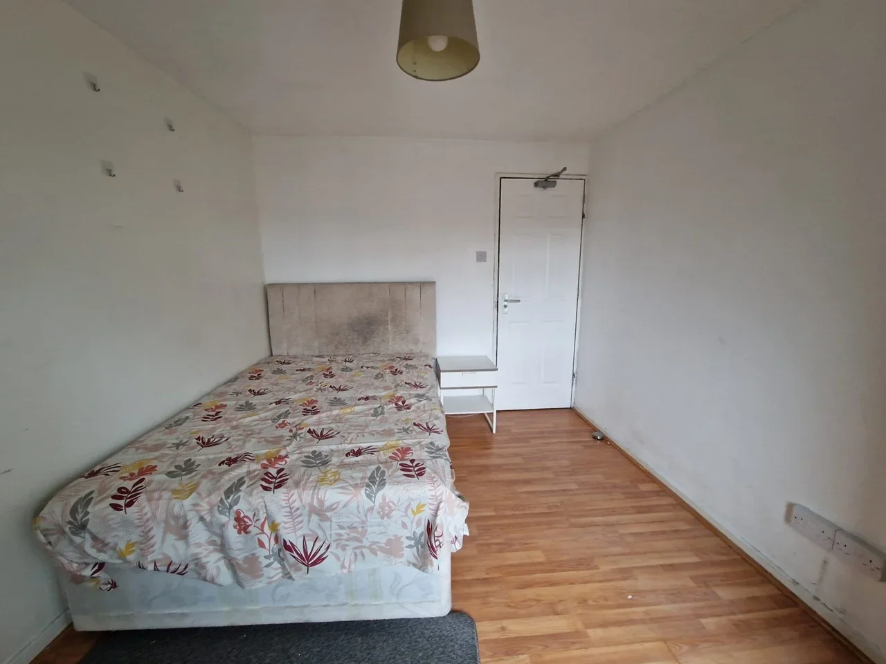 Room Carrol Close in Greater London