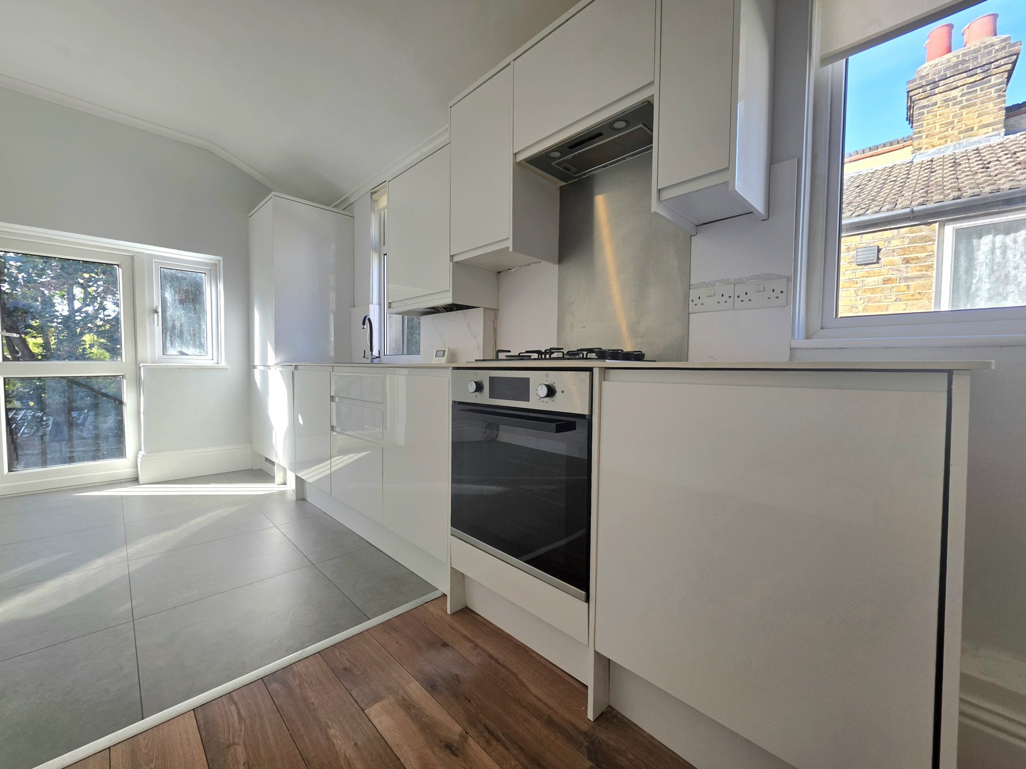 Flat Sangley Road in Greater London