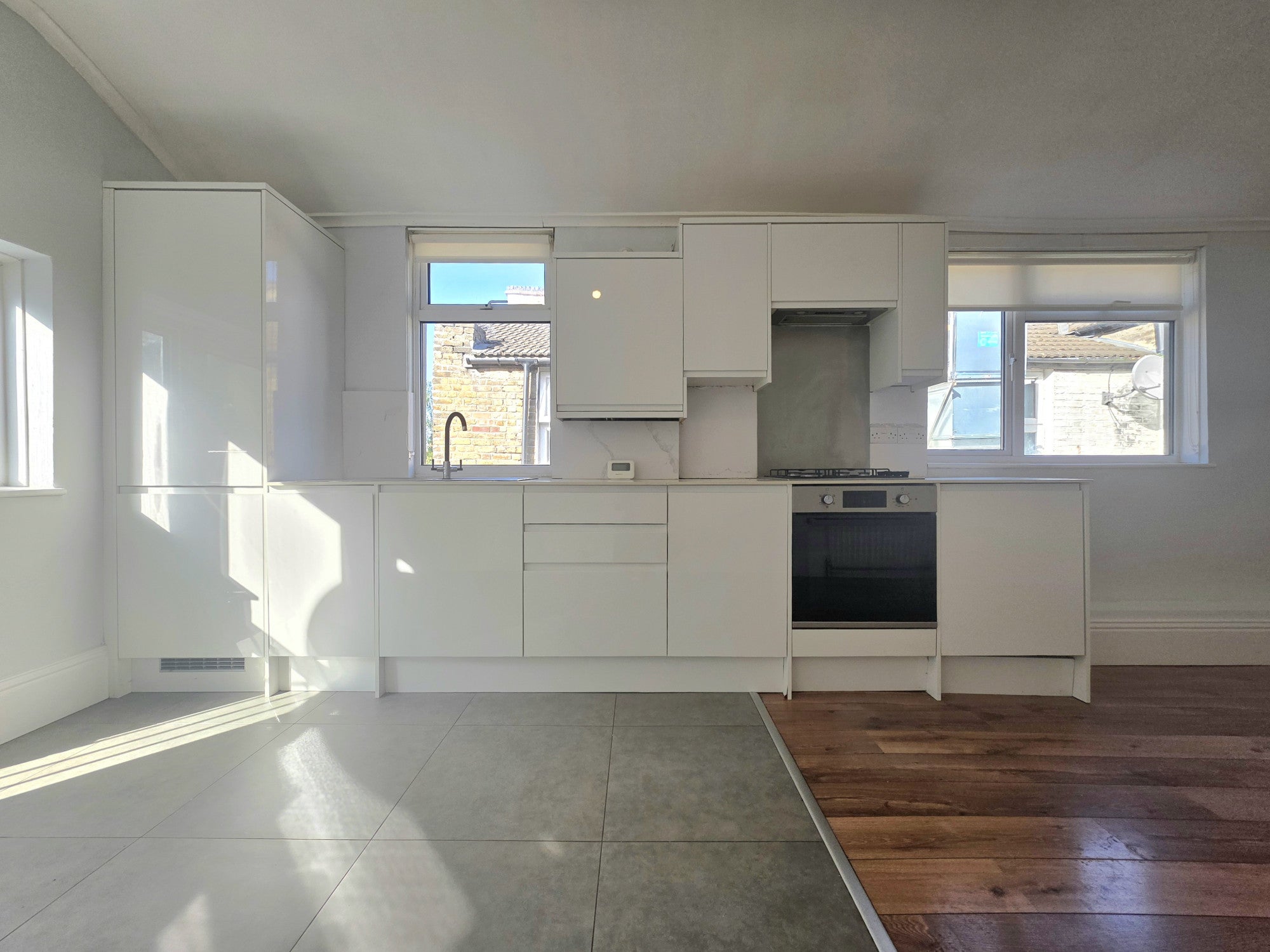 Flat Sangley Road in Greater London