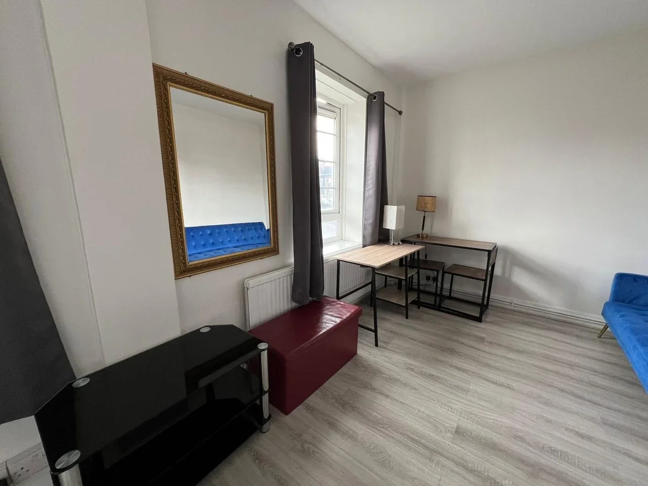 Flat Lewis Street in Greater London
