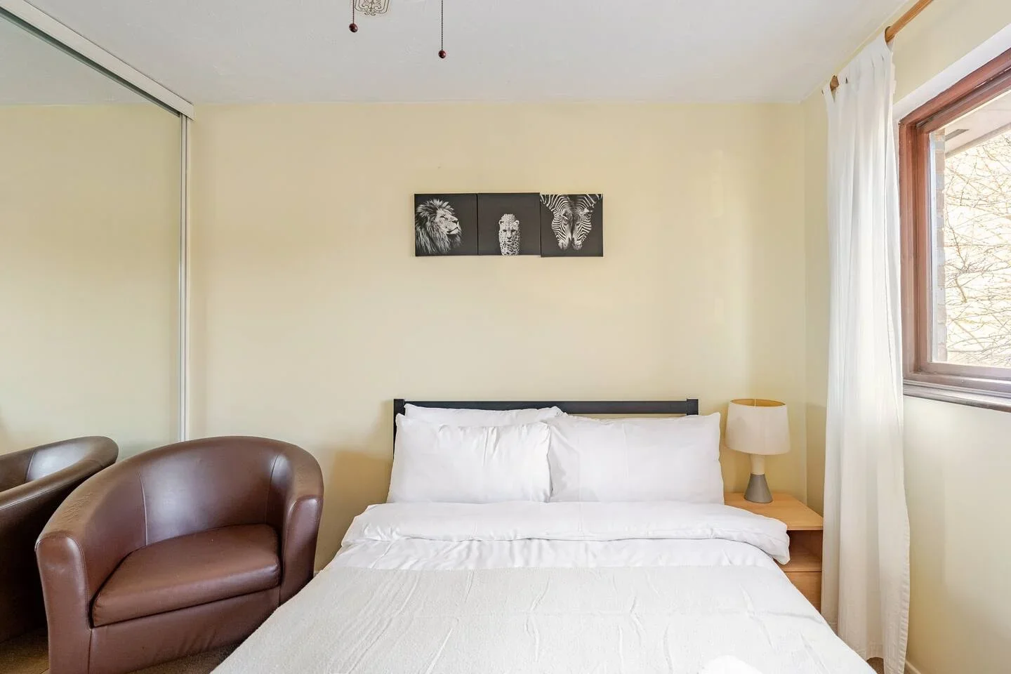 Flat Westferry Road in Greater London