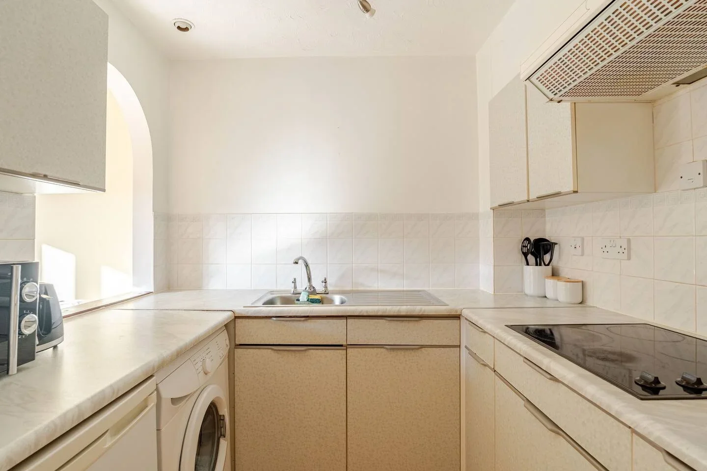 Flat Westferry Road in Greater London