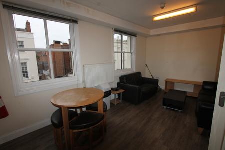Room Spencer Street in Royal Leamington Spa