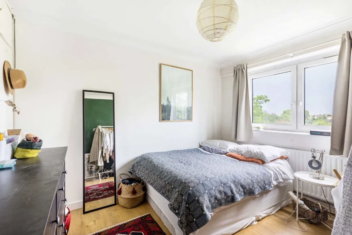 Flat Franciscan Road in Greater London
