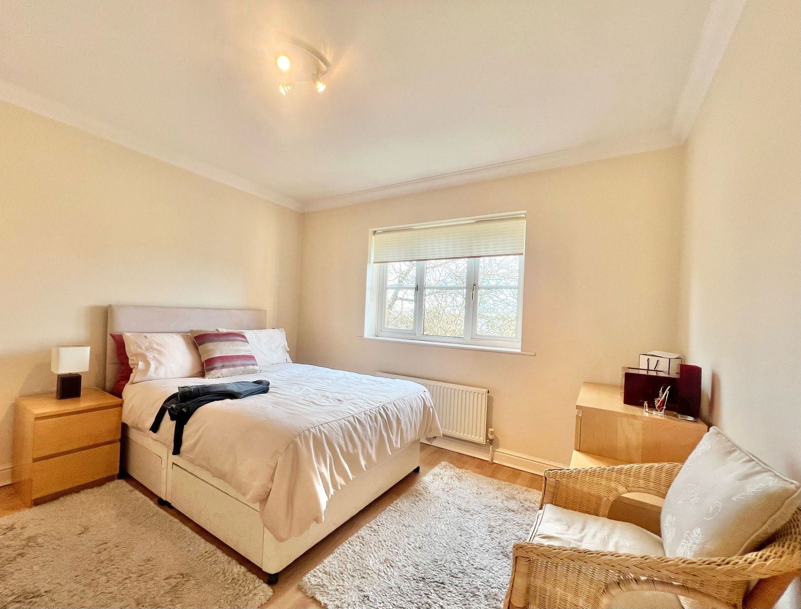 Flat Garden Court in Barnsley
