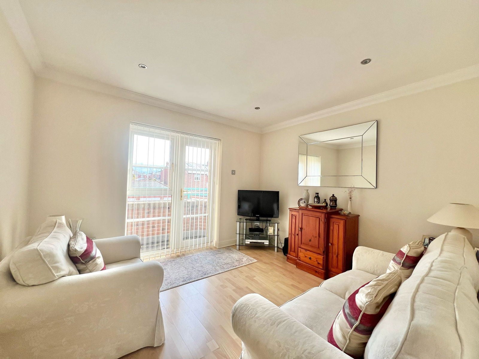 Flat Garden Court in Barnsley