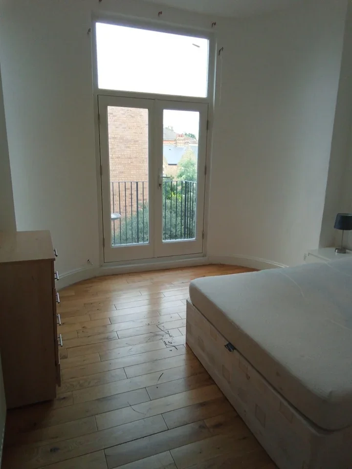Flat Brickfield Close in Greater London