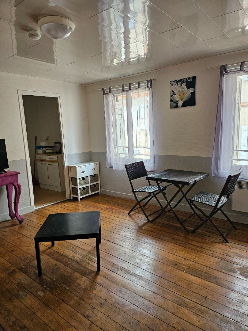 Flat Rue du Docteur Laurent Camboulives in Albi