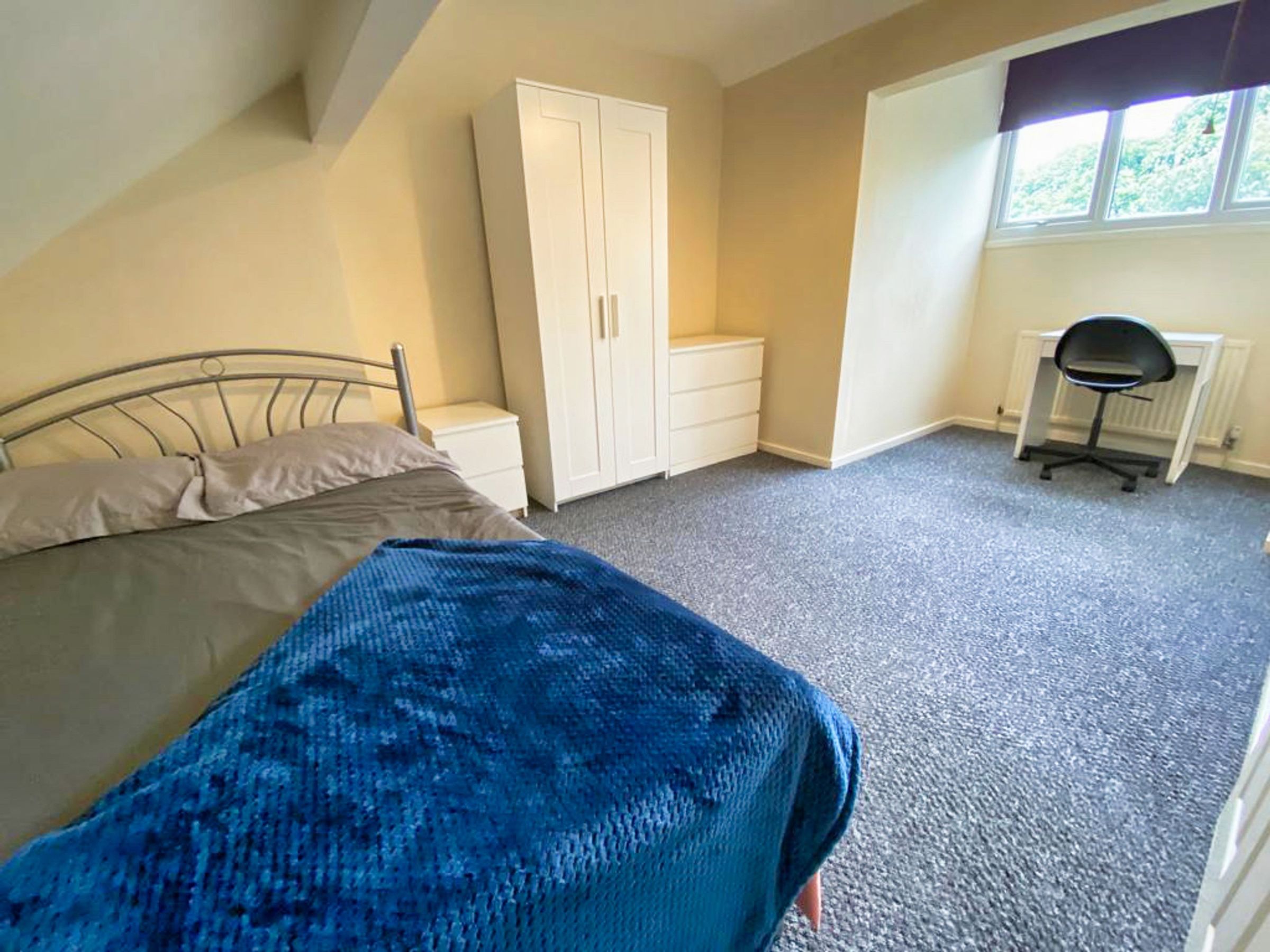 Room Langdon Street in Sheffield