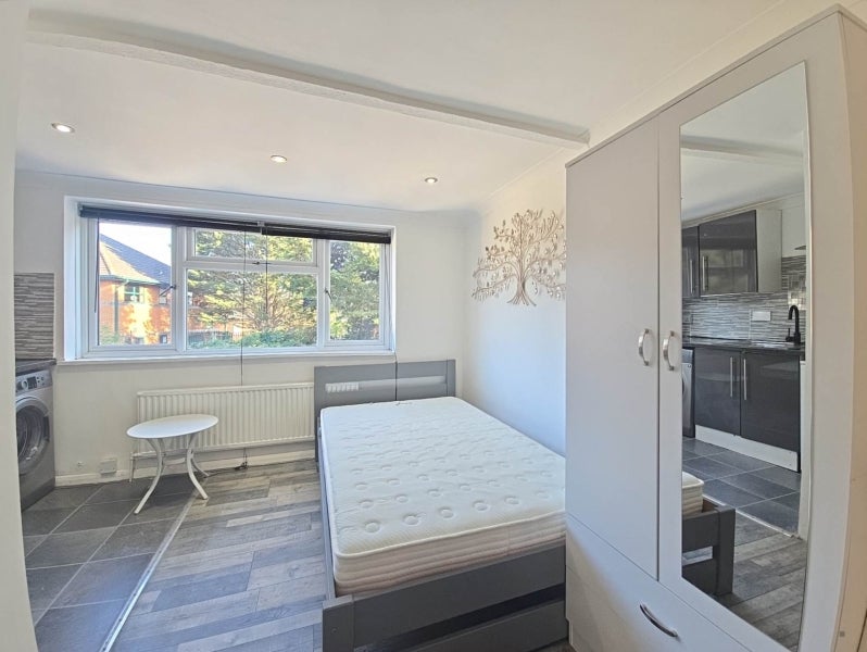 Room Stockton Road in Reading