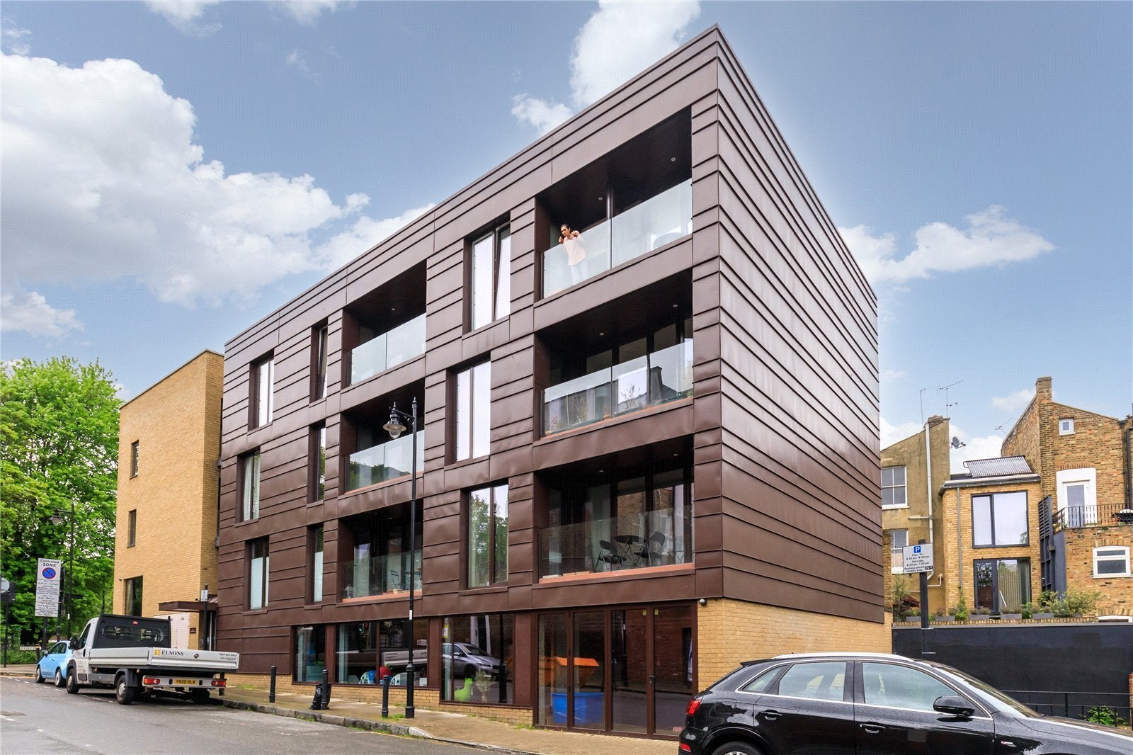Flat Elmore Street in Greater London