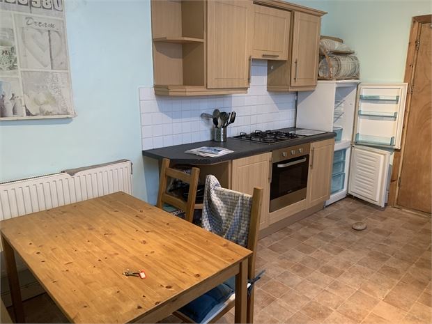 Room Cromwell Street in Swansea