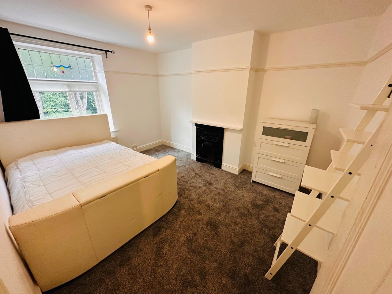 Room Ashton Road in Stockport