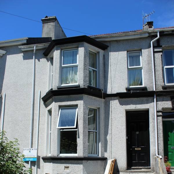 Flat Alexandra Road in Plymouth