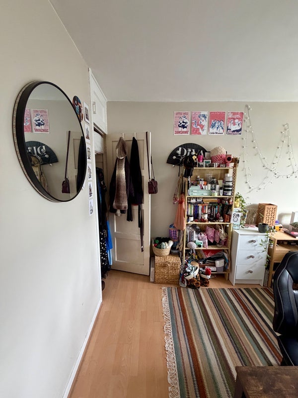 Room Hoxton Street in Greater London