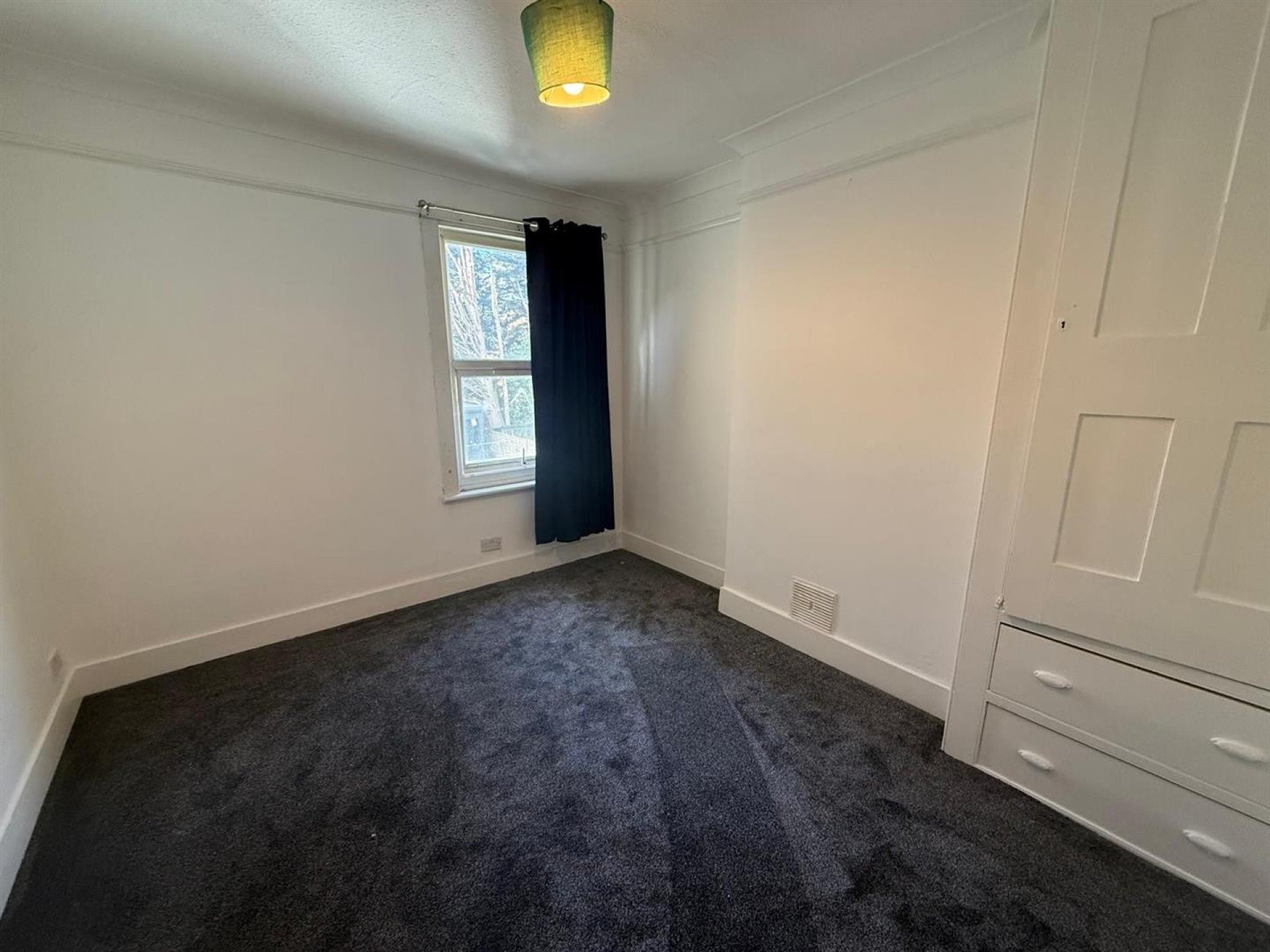 Flat Park Road in Greater London
