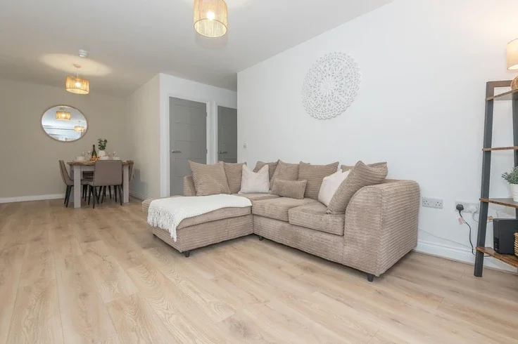 Flat Harehills Lane in Leeds