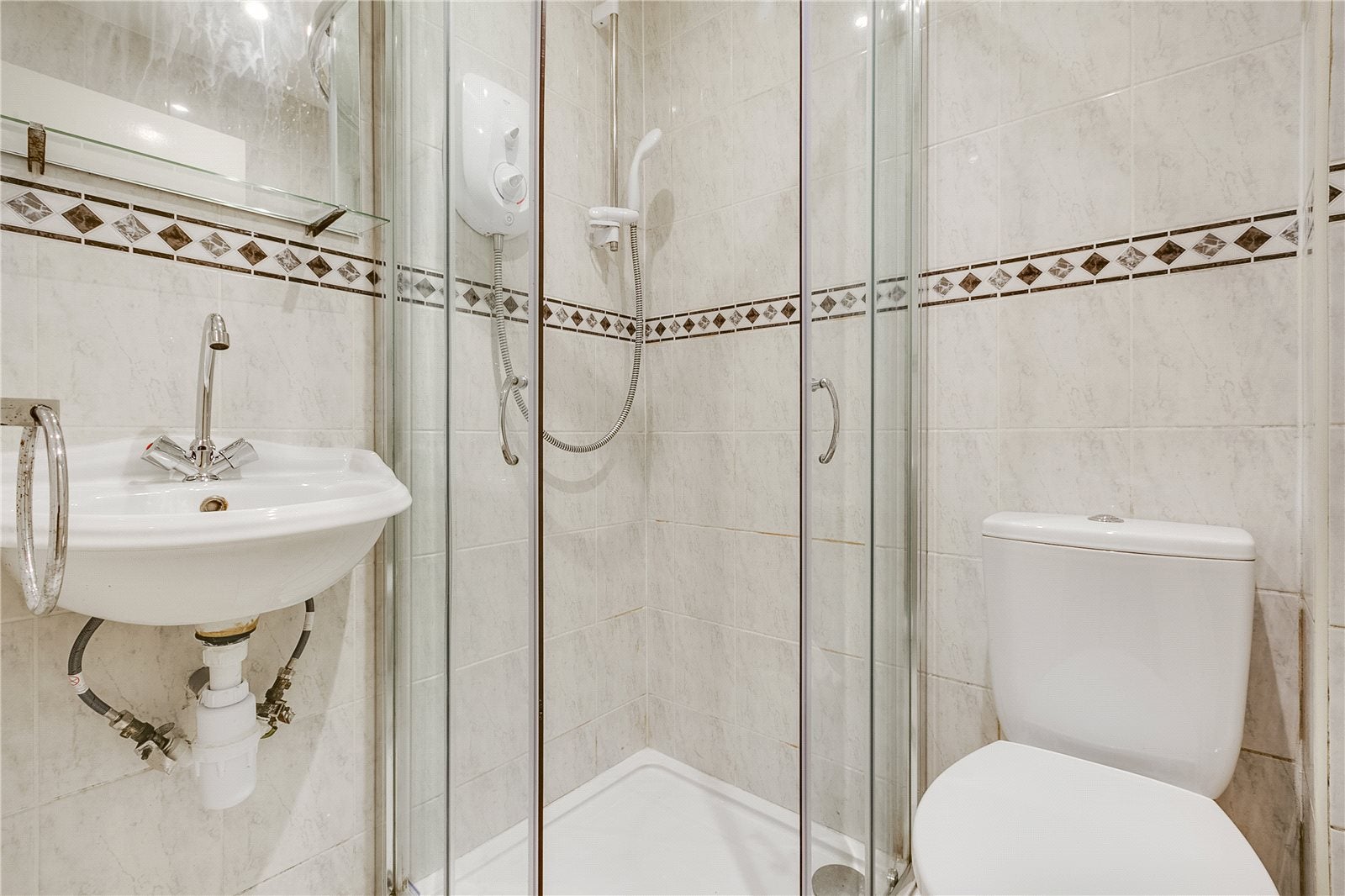 Flat Lydford Road in Greater London