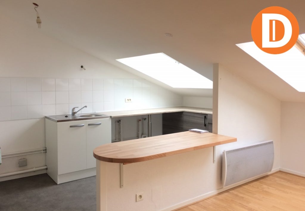 Flat Avenue Charles de Gaulle in Courcelles-Chaussy