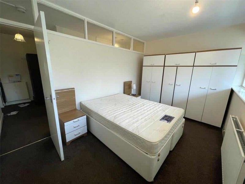 Room Brindley Drive in Birmingham