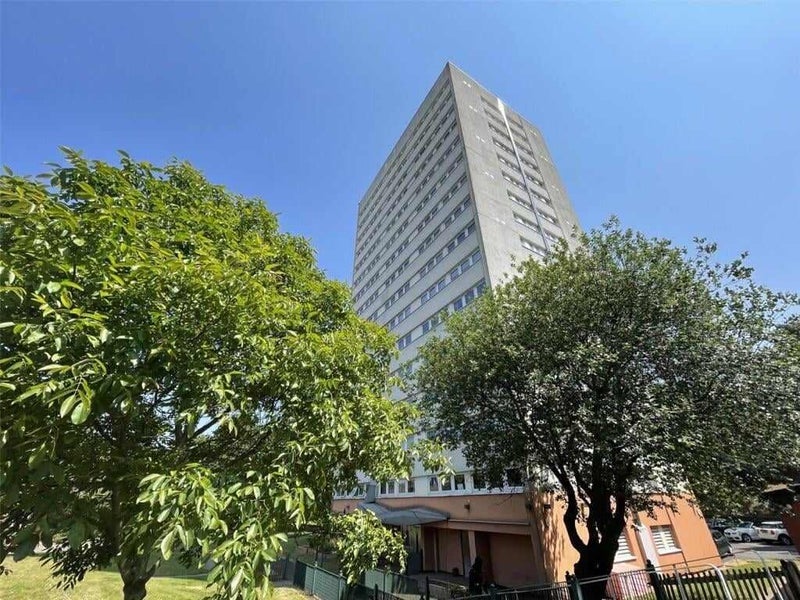 Room Brindley Drive in Birmingham