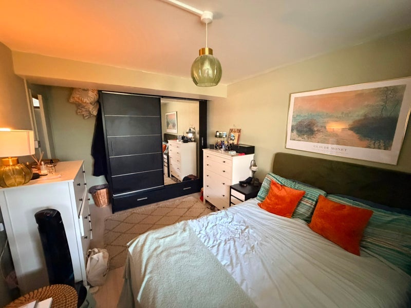 Room Casbeard Street in Greater London