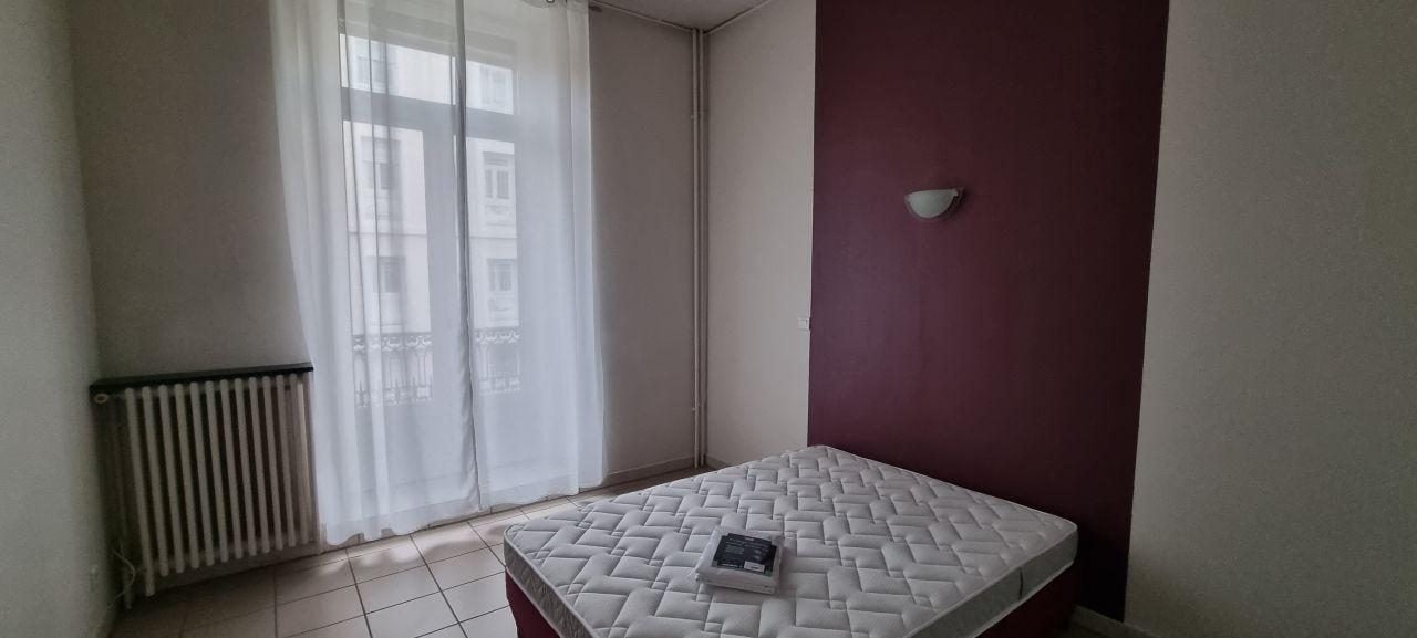 Flat Cours du Temple in Privas