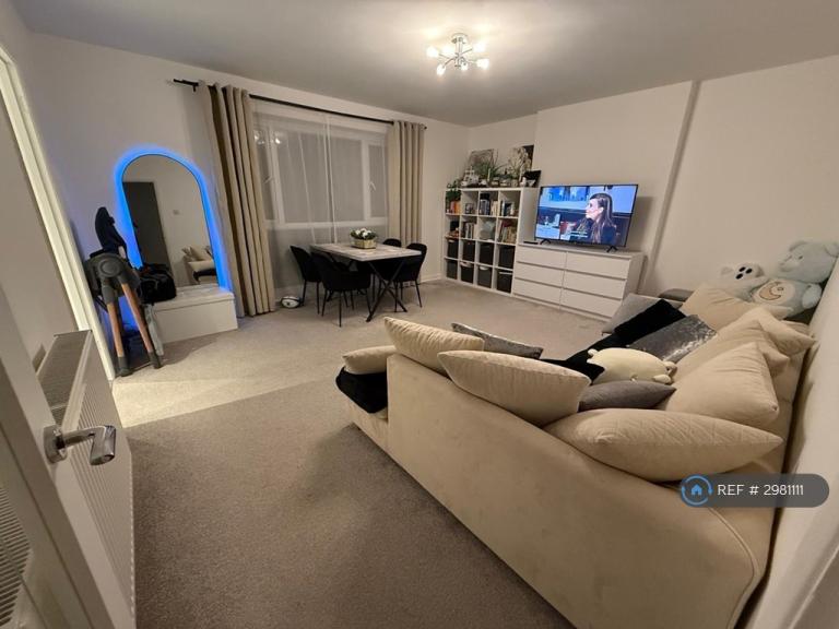Flat Ashlyn Close in Hertsmere