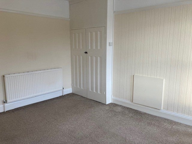 Flat Walter Road in Swansea