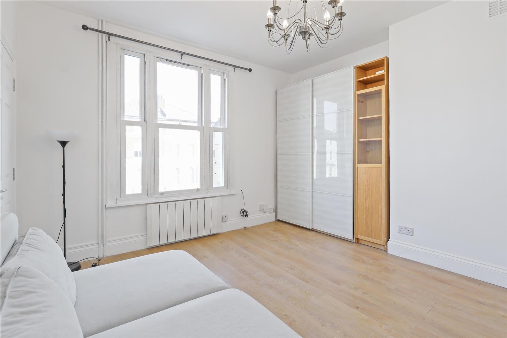 Flat Windsor Road in Greater London