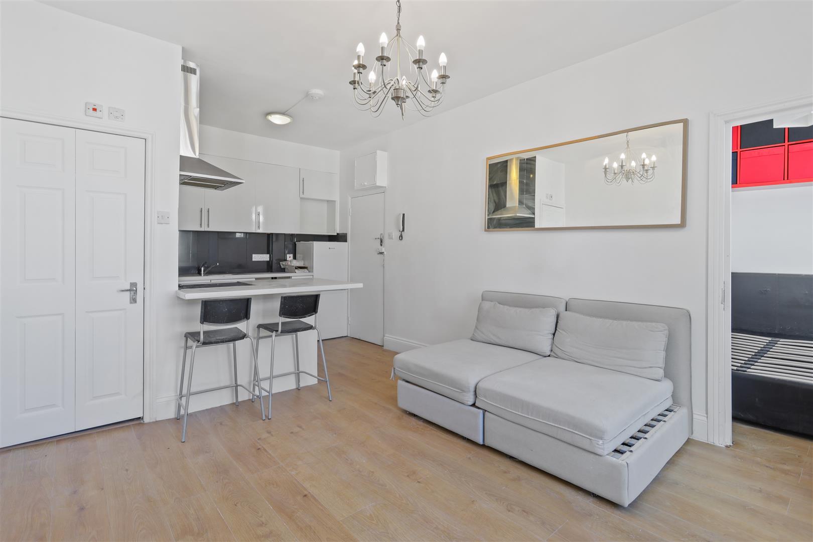 Flat Windsor Road in Greater London