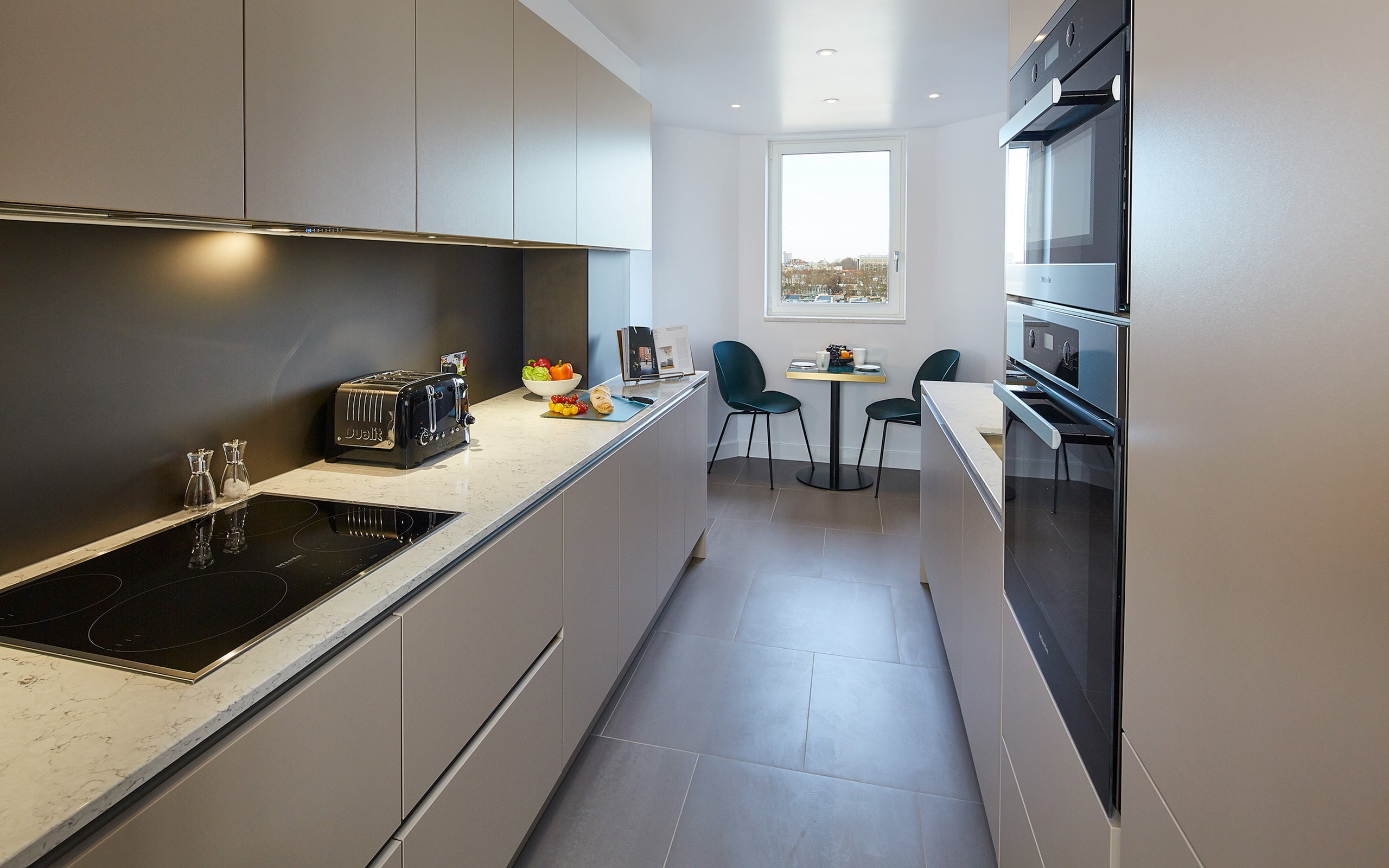 Flat Ashburn Place in Greater London