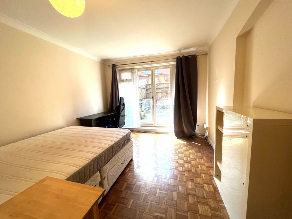 Flat Brill Place in Greater London