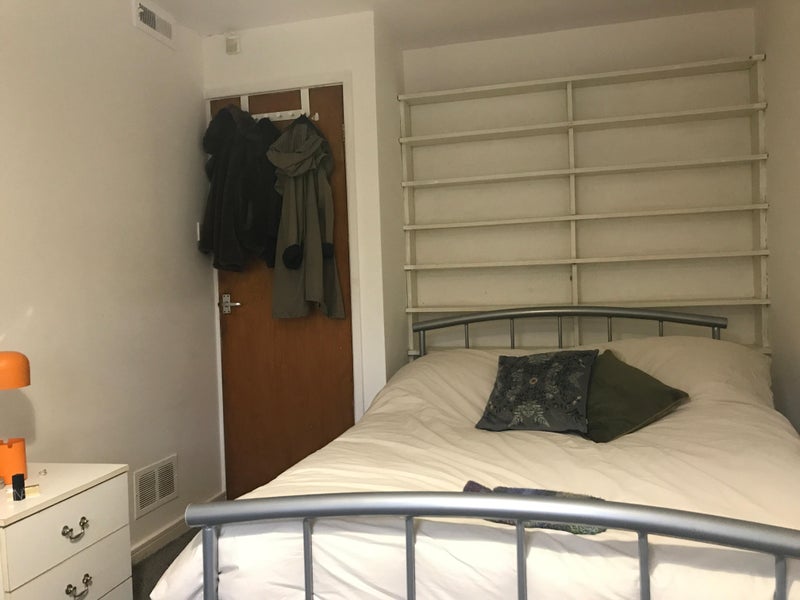 Room Monk Bridge Road in Leeds