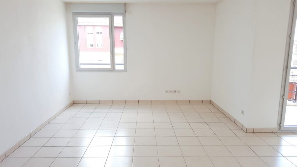 Flat Rue Anna Politkovskaïa in Toulouse
