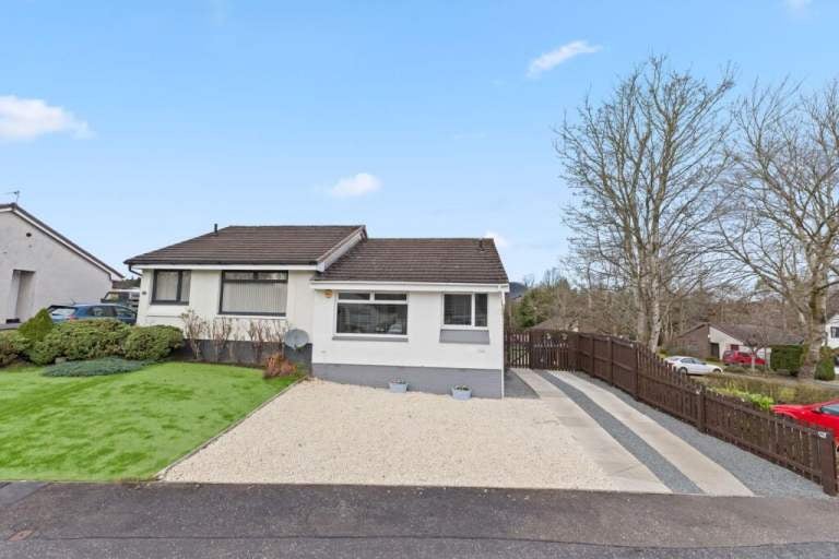 House Bankton Green in Livingston