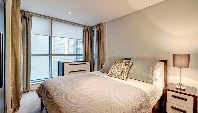 Flat Merchant Square in City of Westminster