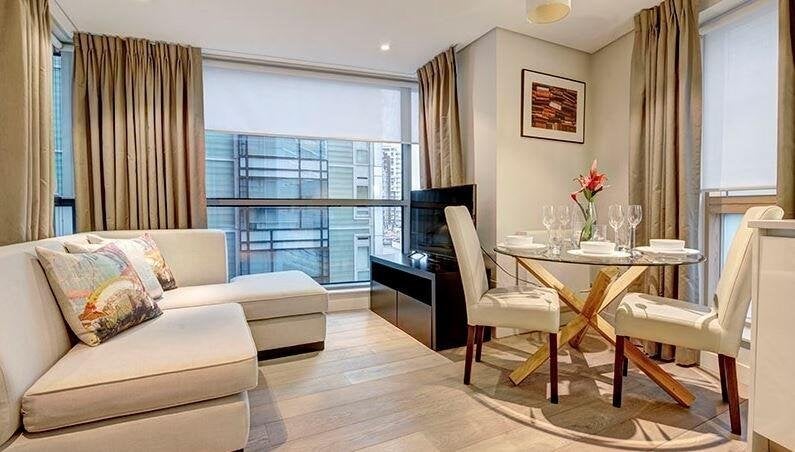Flat Merchant Square in City of Westminster