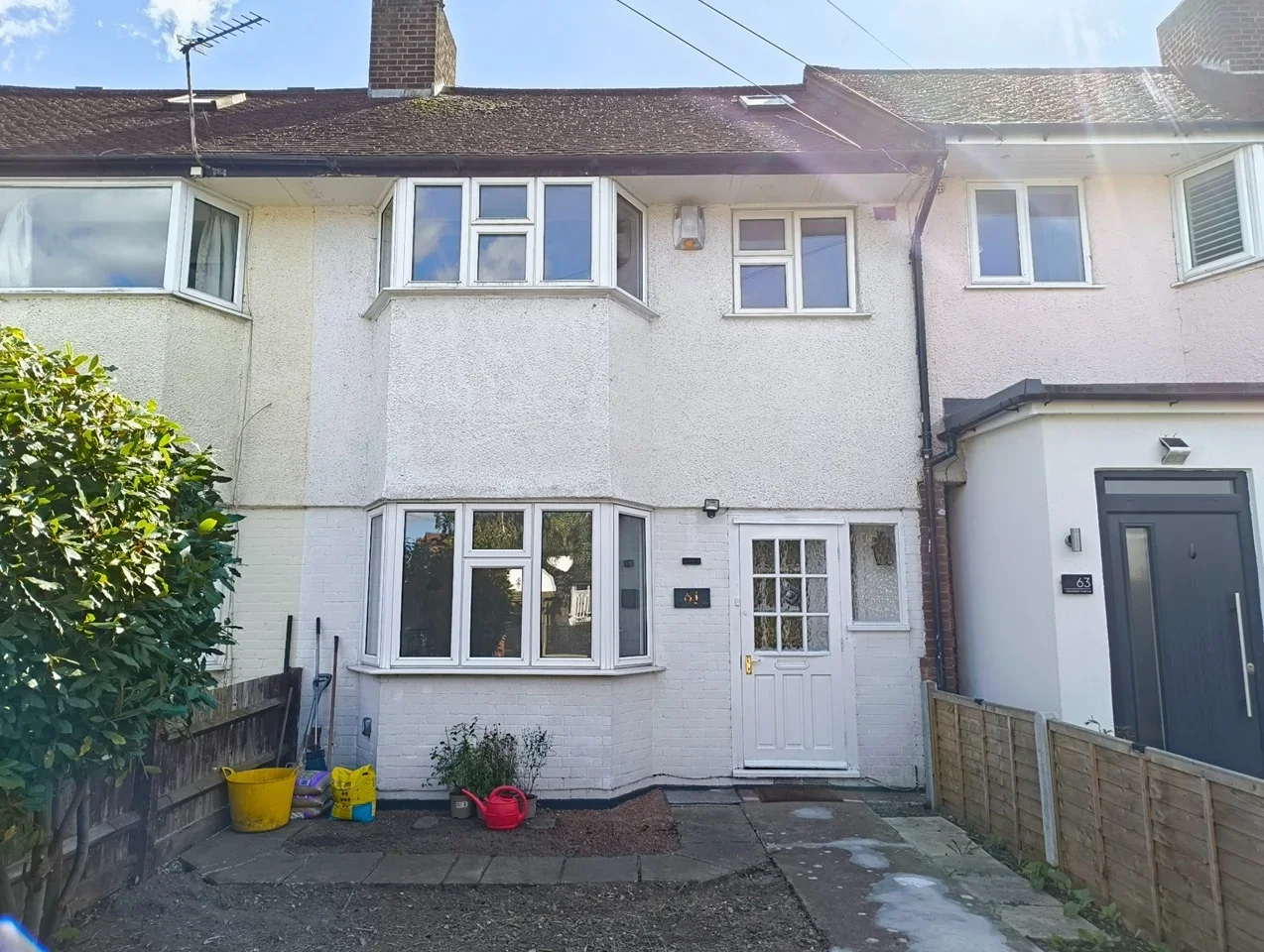 House Westdean Avenue in Greater London