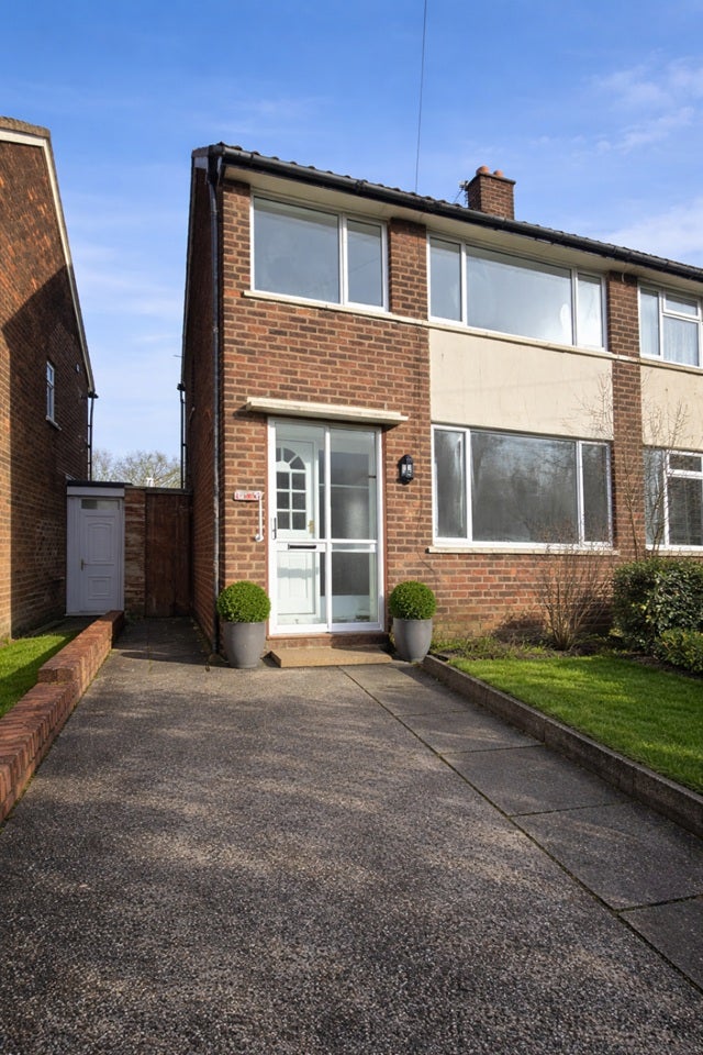 House Leslie Rise in Sandwell