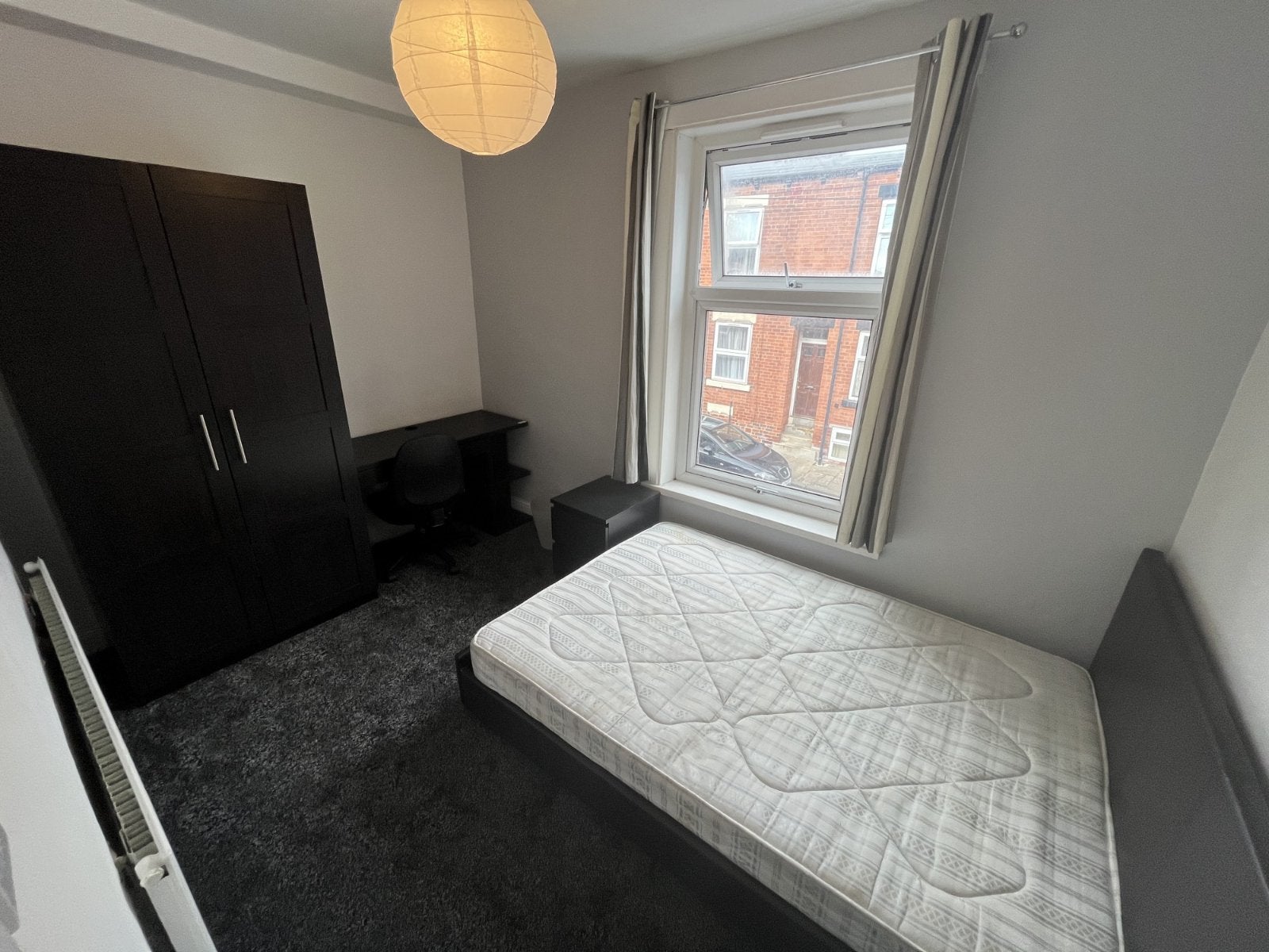 House Burley Lodge Terrace in Leeds